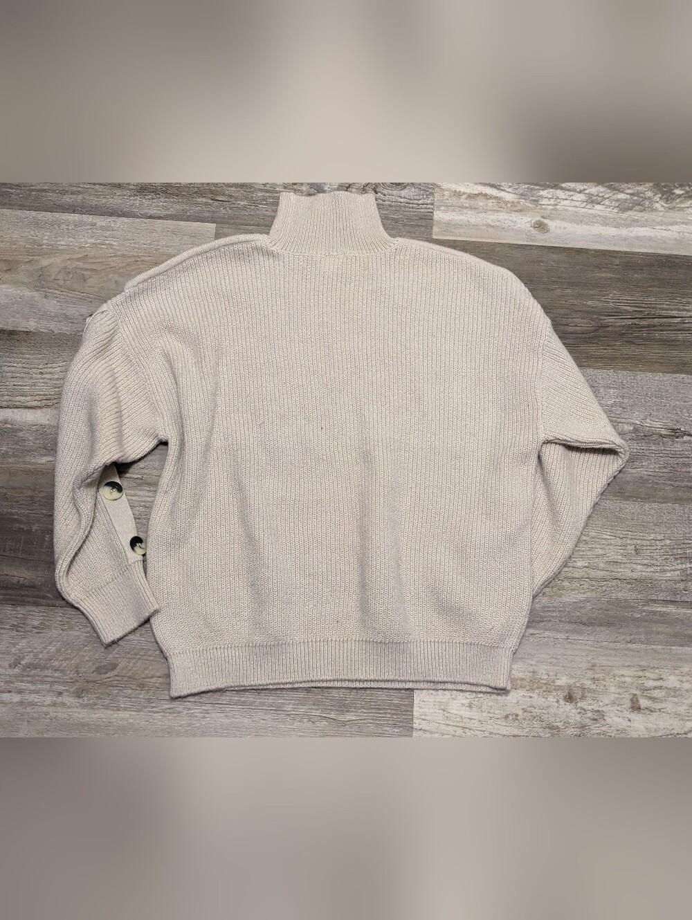 VENUS Turtle Neck Sweater